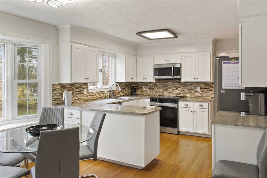 4 Blueberry Hill Road Andover, MA 01810 - Photo 7 of 26 Gallery Image 7