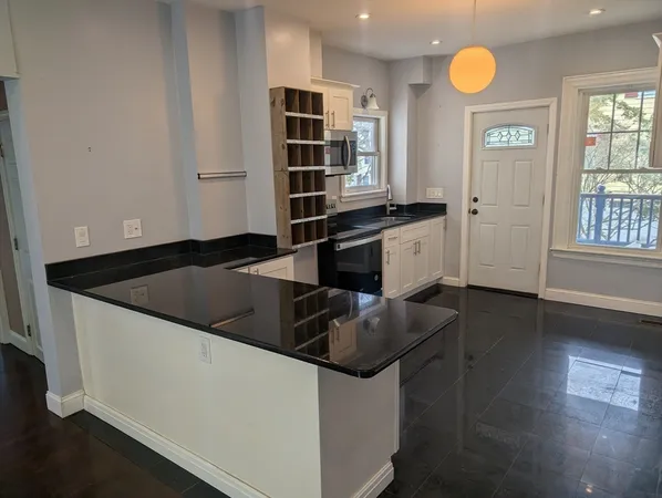 $573,000 | 411 Atlantic Avenue, Unit 411, Marblehead, MA 01945