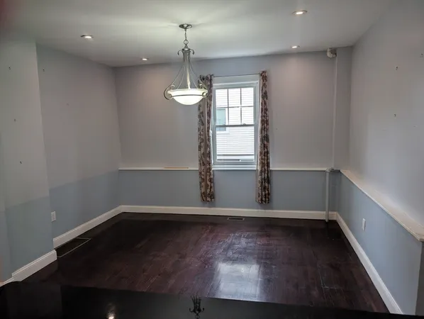 $573,000 | 411 Atlantic Avenue, Unit 411, Marblehead, MA 01945