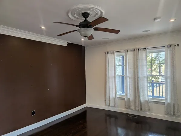 $573,000 | 411 Atlantic Avenue, Unit 411, Marblehead, MA 01945