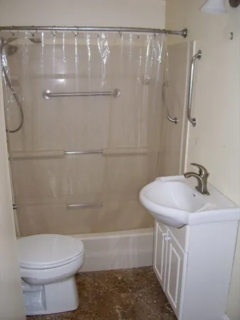 $573,000 | 411 Atlantic Avenue, Unit 411, Marblehead, MA 01945