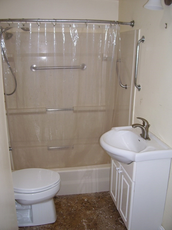 411 Atlantic Avenue, Unit 411 Marblehead, MA 01945 - Photo 27 of 42