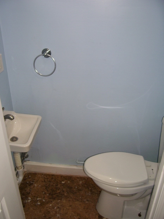 411 Atlantic Avenue, Unit 411 Marblehead, MA 01945 - Photo 28 of 42