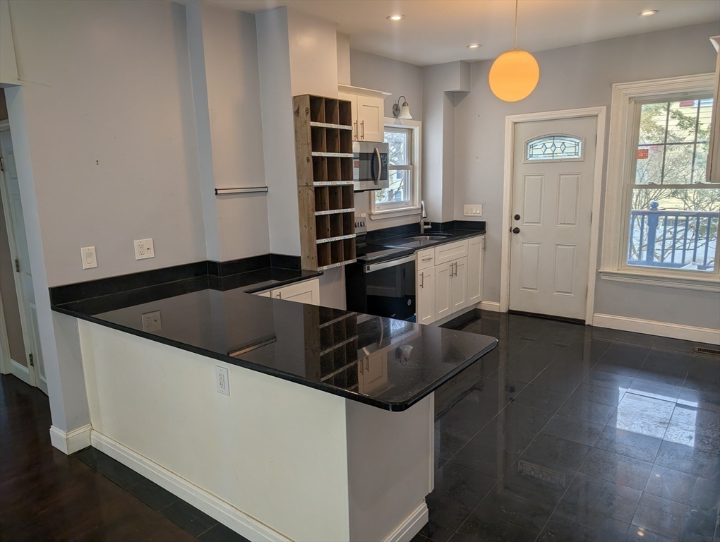 411 Atlantic Avenue, Unit 411 Marblehead, MA 01945 - Photo 10 of 42