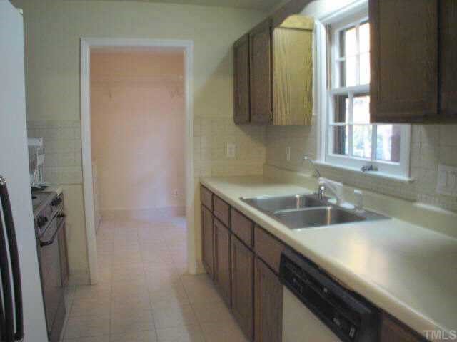 7928 Mandrel Way Raleigh, NC 27616 - Photo 3 of 9 Gallery Image 3