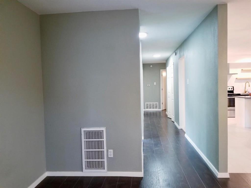 510 Gilbert Road Irving, TX 75061 - Photo 9 of 10