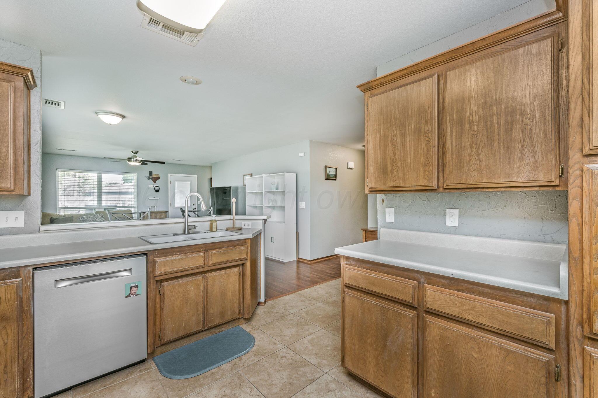 1156 Sterling Drive Amarillo, TX 79110 - Photo 6 of 22 1156 Sterling Dr 10