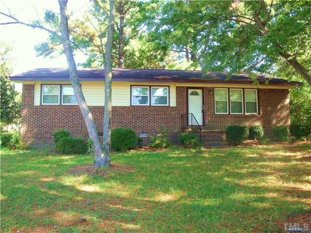 2909 Rannock Court Raleigh, NC 27604 - Photo 2 of 4 Photo 2