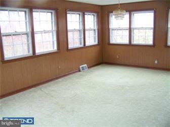 234 Midland Road Springfield, PA 19064 - Photo 4 of 8 Family Room
