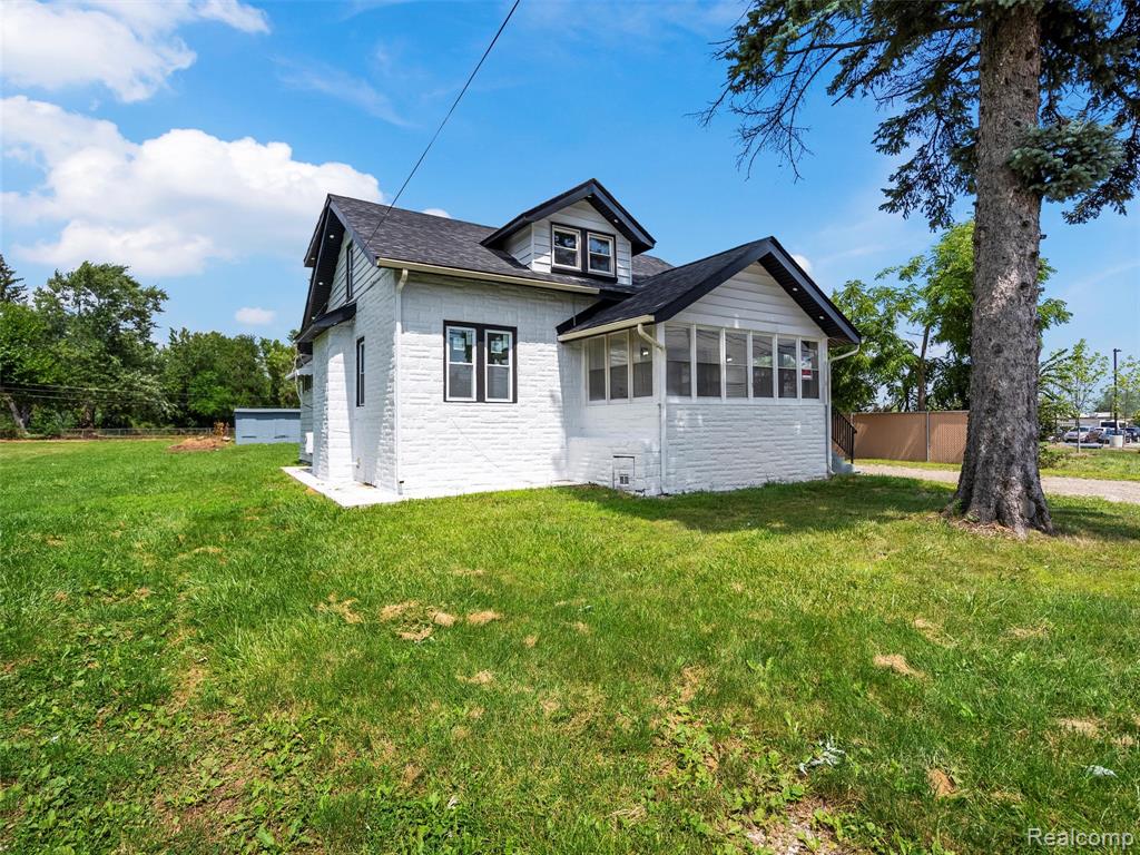 134 West Auburn Road Rochester, MI 48307 - Photo 3 of 30