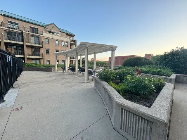 $255,000 | 1101 South State Street, Unit 1406, Chicago, IL 60605