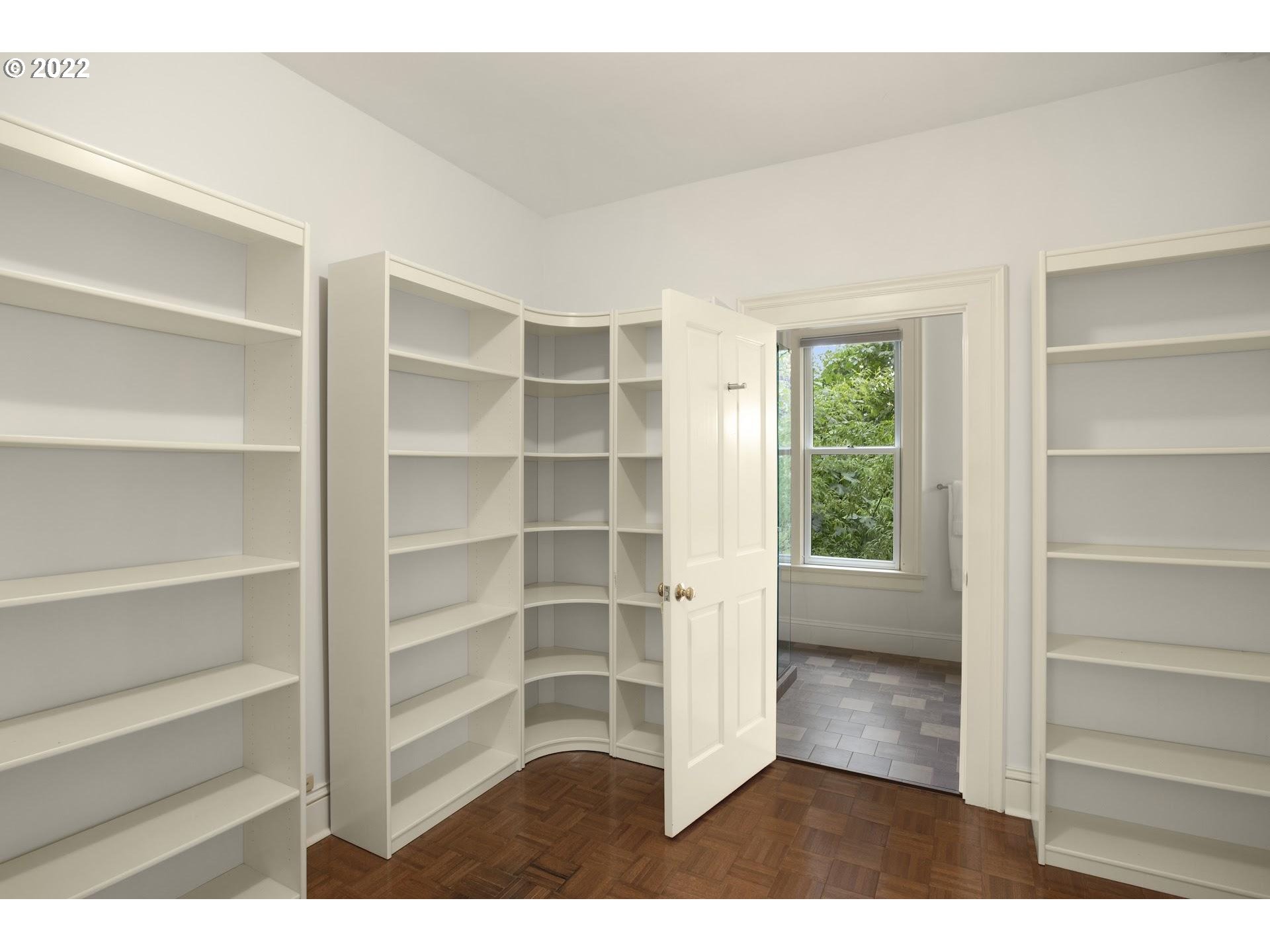 24 Southwest Whitaker Street Portland, OR 97239 - Photo 18 of 27 Gallery Image 18