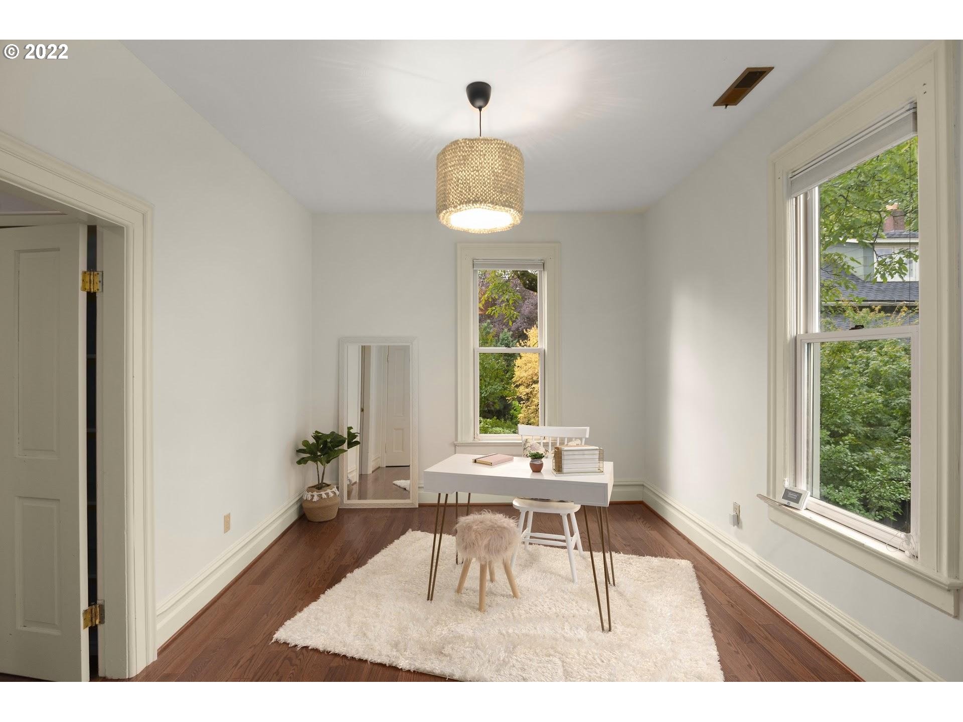 24 Southwest Whitaker Street Portland, OR 97239 - Photo 21 of 27 Gallery Image 21