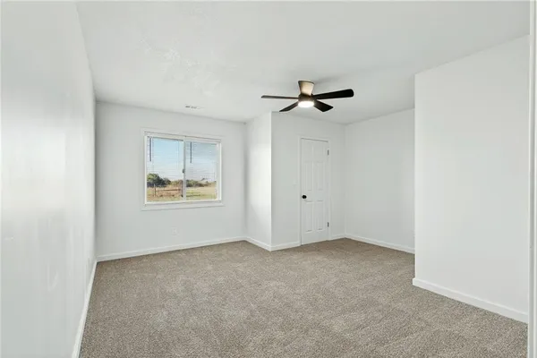 $250,000 | 9393 State Rte 52, Amoret, MO 64722