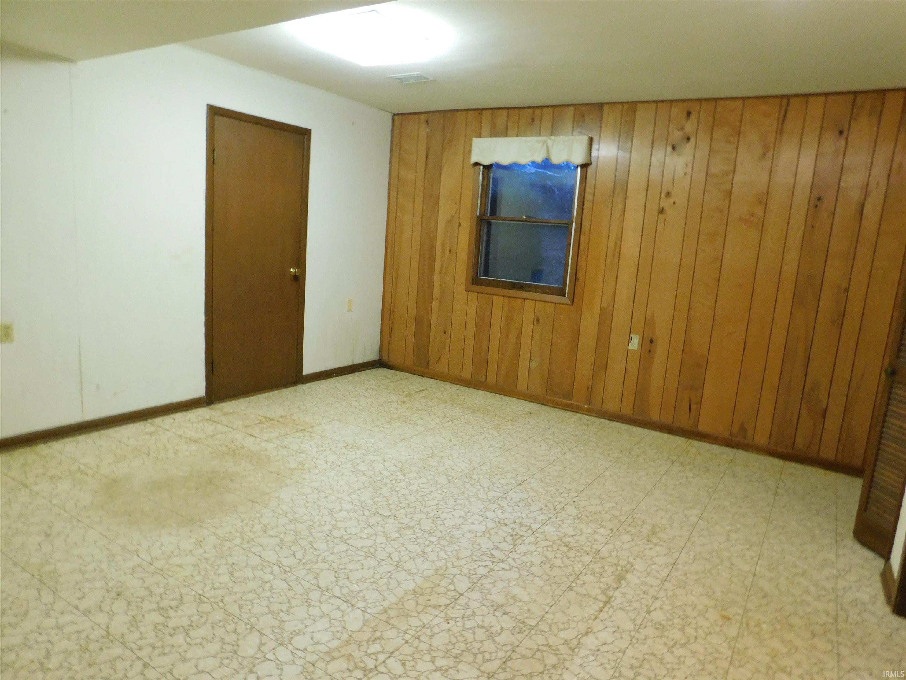 2100 West Ellsworth Road Bloomington, IN 47404 - Photo 25 of 28