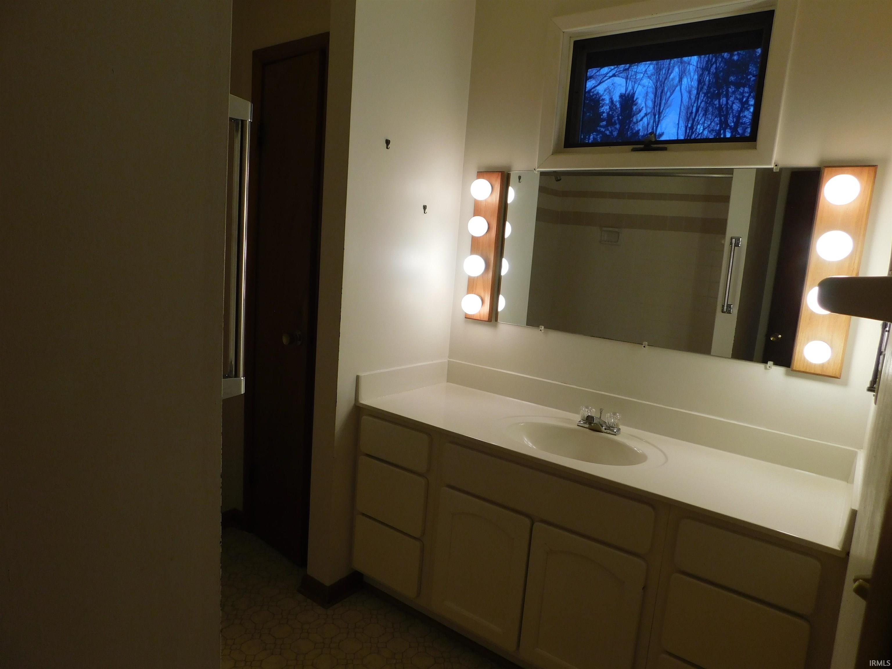 2100 West Ellsworth Road Bloomington, IN 47404 - Photo 10 of 28