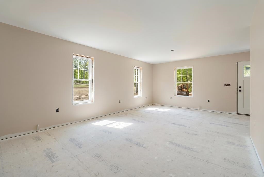 374 Hare Road Milton, NH 03851 - Photo 3 of 41