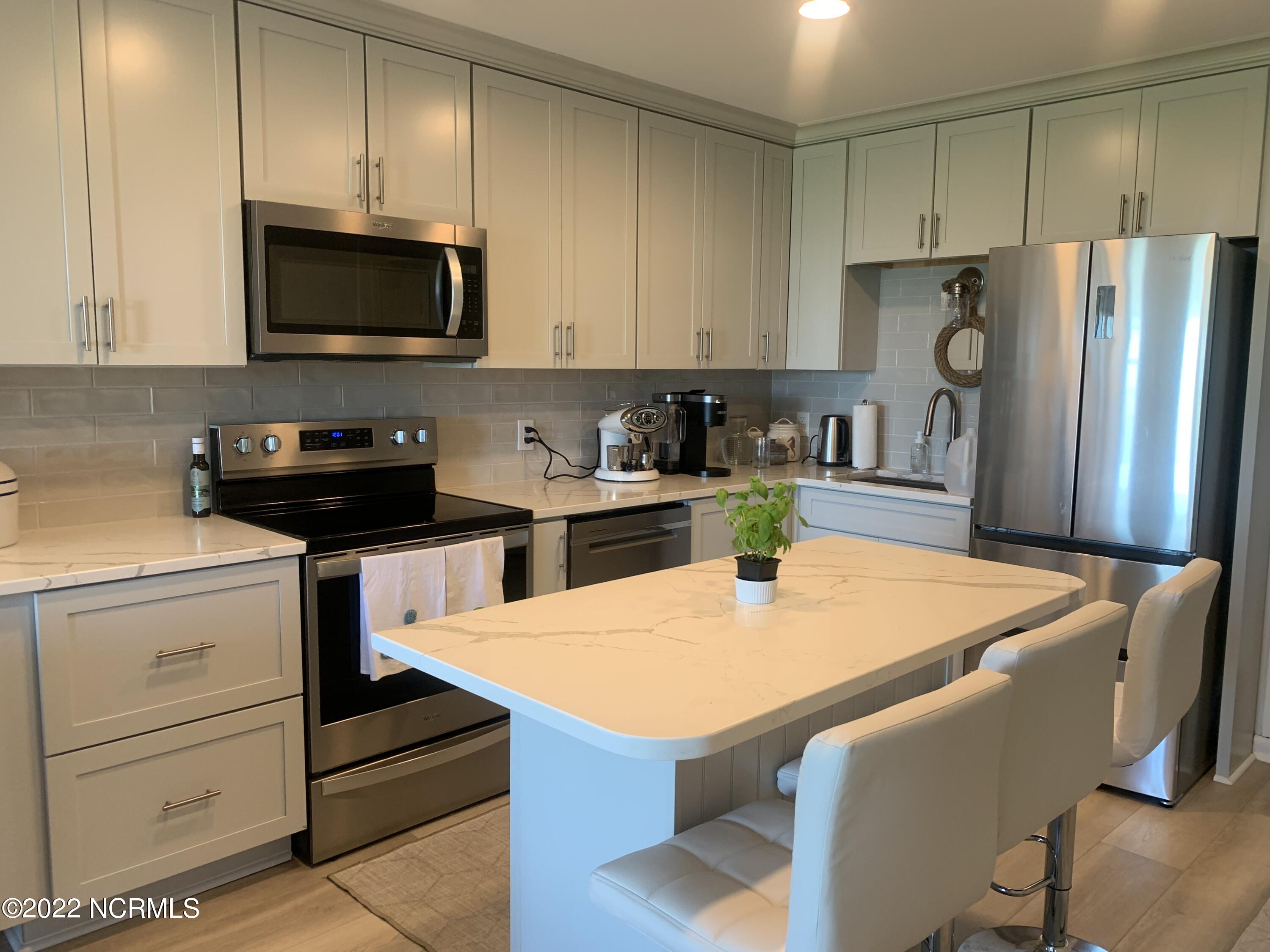 2008 East Fort Macon Road, Unit G 8 Atlantic Beach, NC 28512 - Photo 15 of 55 Beautiful Newly Remodeled Kitchen