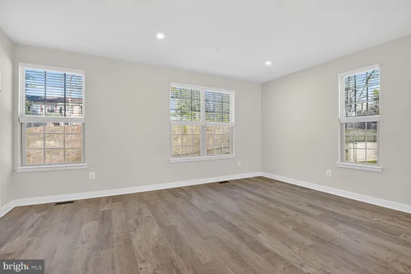 $3,495 | 19753 Green Village Drive, Montgomery Village, MD 20886