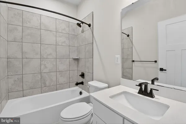 $3,495 | 19753 Green Village Drive, Montgomery Village, MD 20886