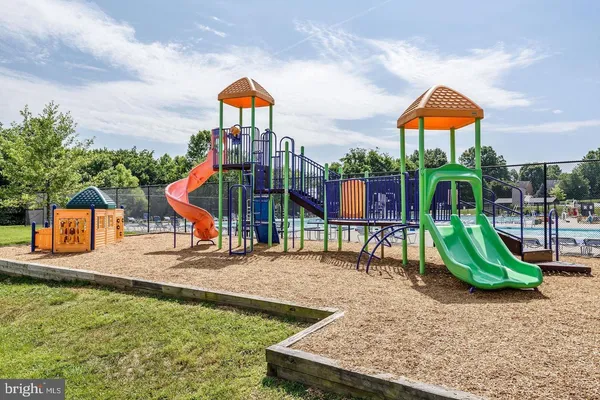 $3,495 | 19753 Green Village Drive, Montgomery Village, MD 20886