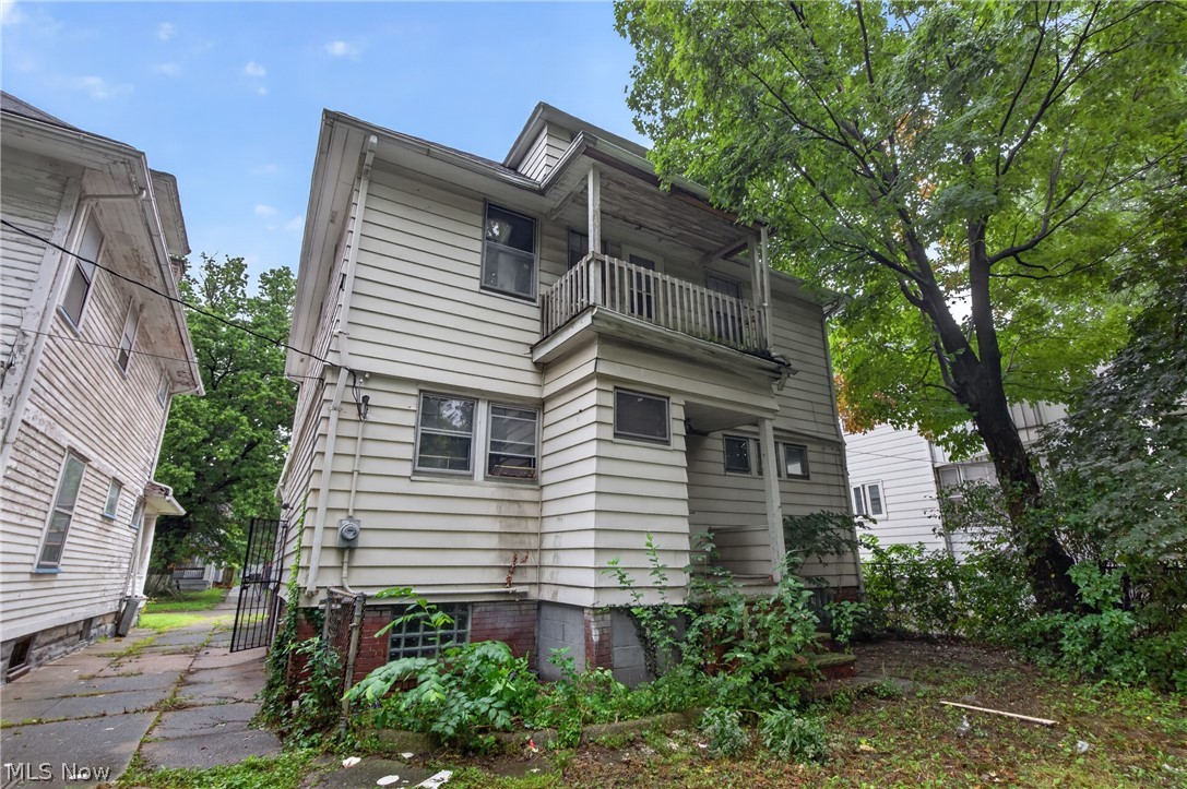 1254 Carlyon Road East Cleveland, OH 44112 - Photo 6 of 36 Gallery Image 6