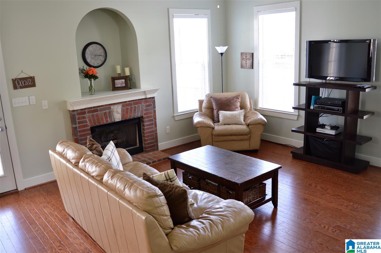 4555 Clubview Drive Bessemer, AL 35022 - Photo 3 of 18