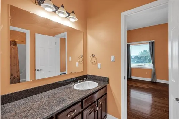 $574,900 | 3633 Lake Michel Court, Gretna, LA 70056