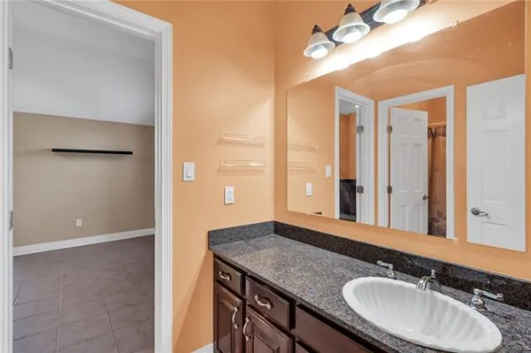 $574,900 | 3633 Lake Michel Court, Gretna, LA 70056