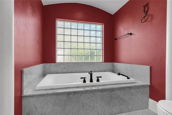 $574,900 | 3633 Lake Michel Court, Gretna, LA 70056