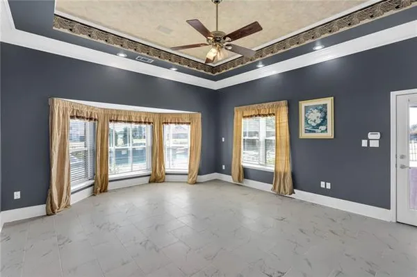 $574,900 | 3633 Lake Michel Court, Gretna, LA 70056