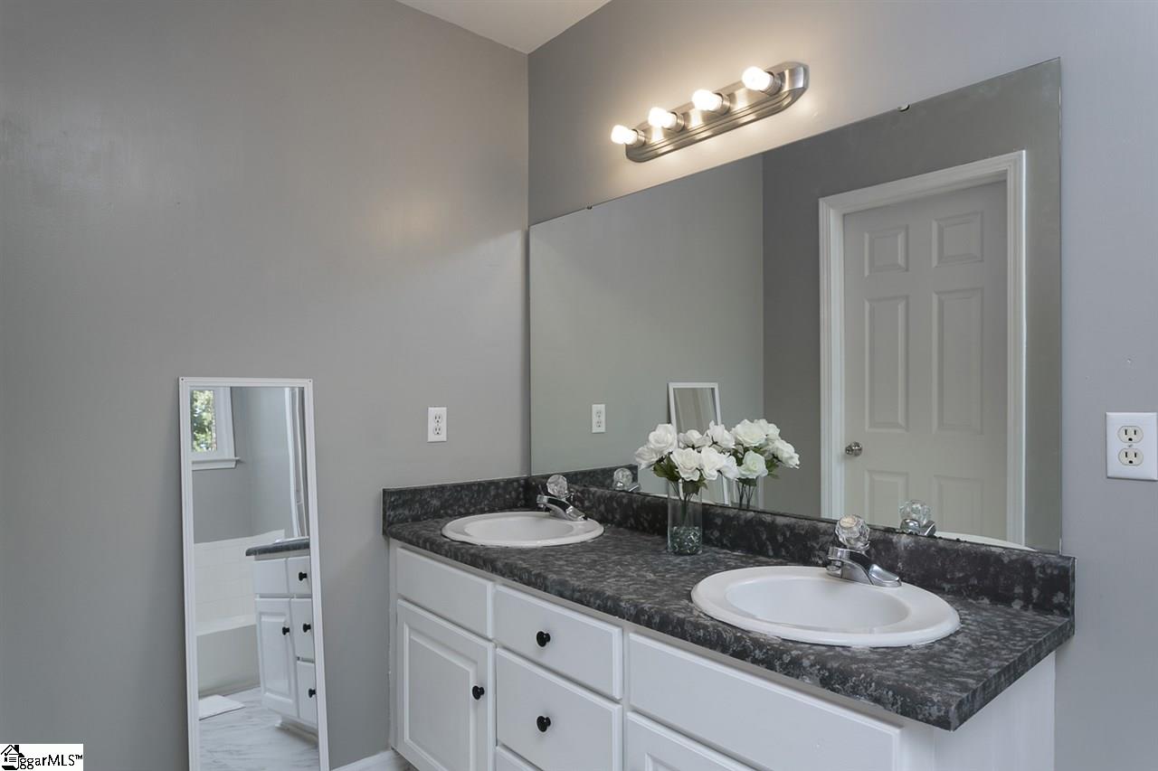 100 Red Maple Court Fountain Inn, SC 29644 - Photo 24 of 29