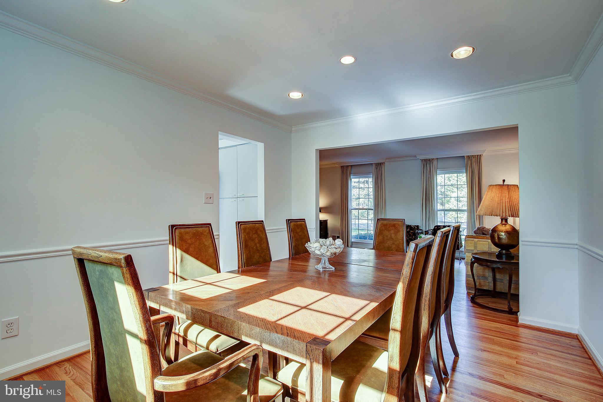 9216 Bells Mill Road Potomac, MD 20854 - Photo 11 of 36 Gallery Image 11