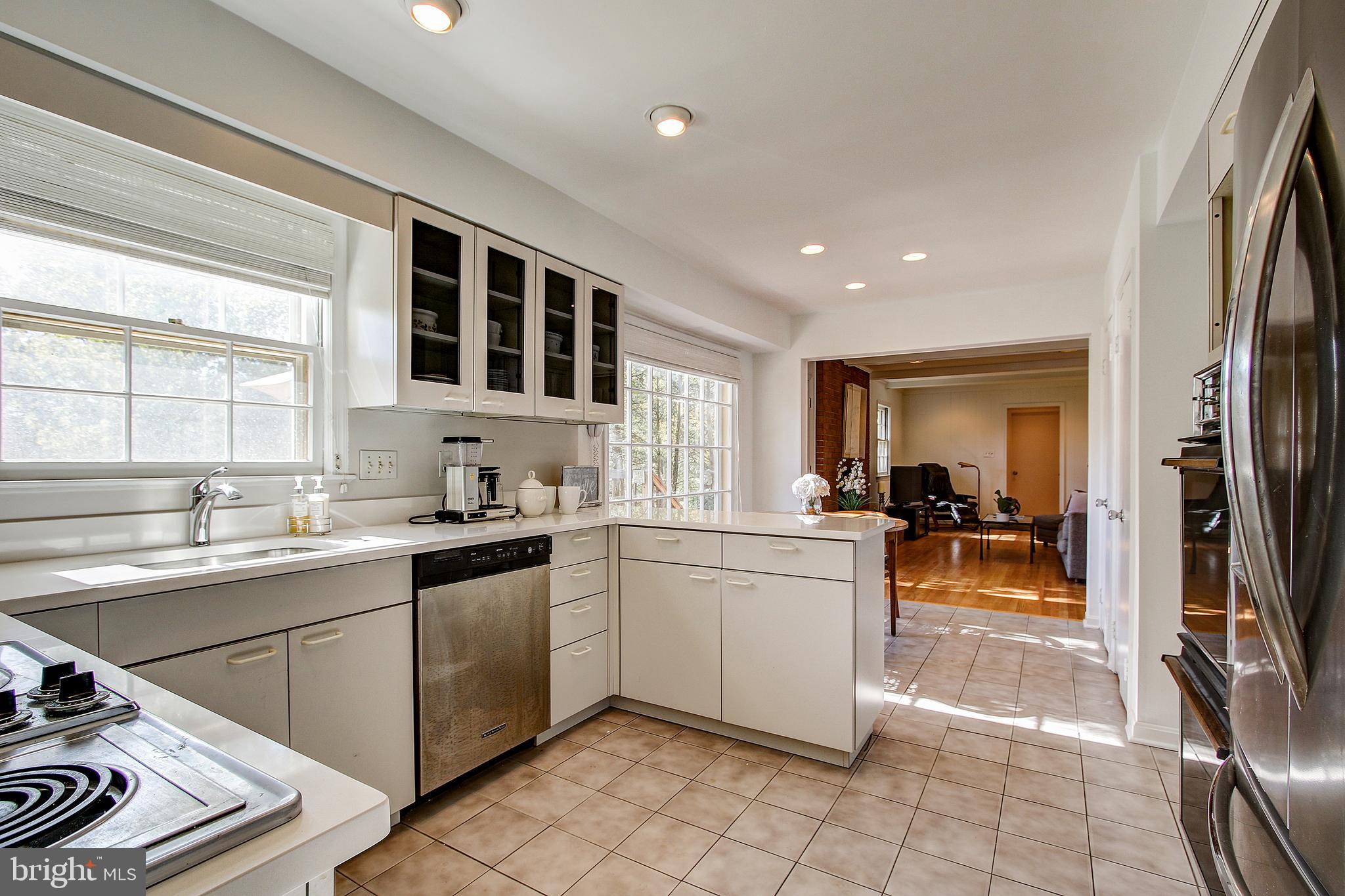 9216 Bells Mill Road Potomac, MD 20854 - Photo 12 of 36 Gallery Image 12