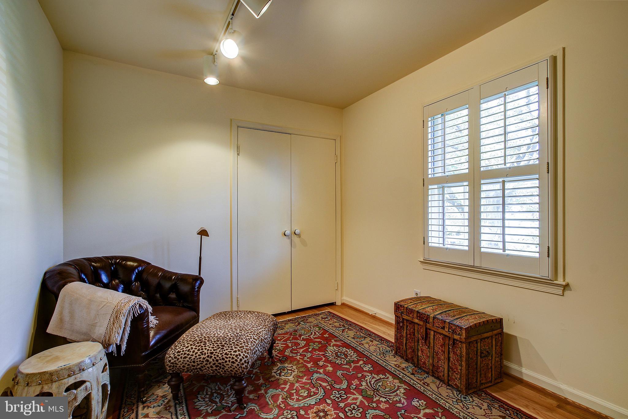 9216 Bells Mill Road Potomac, MD 20854 - Photo 22 of 36 Gallery Image 22