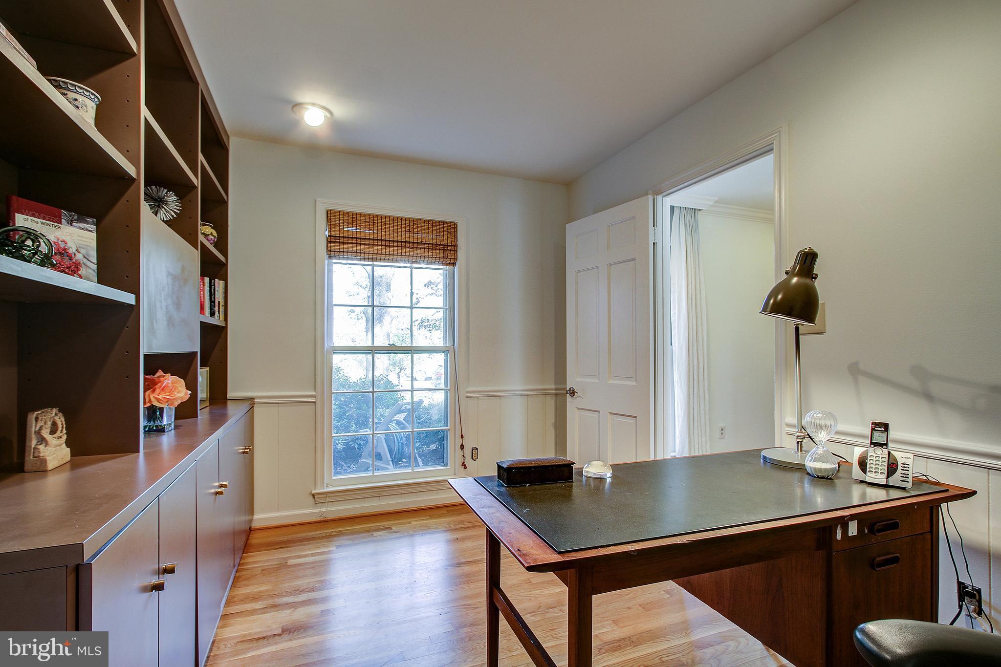 9216 Bells Mill Road Potomac, MD 20854 - Photo 5 of 36 Gallery Image 5