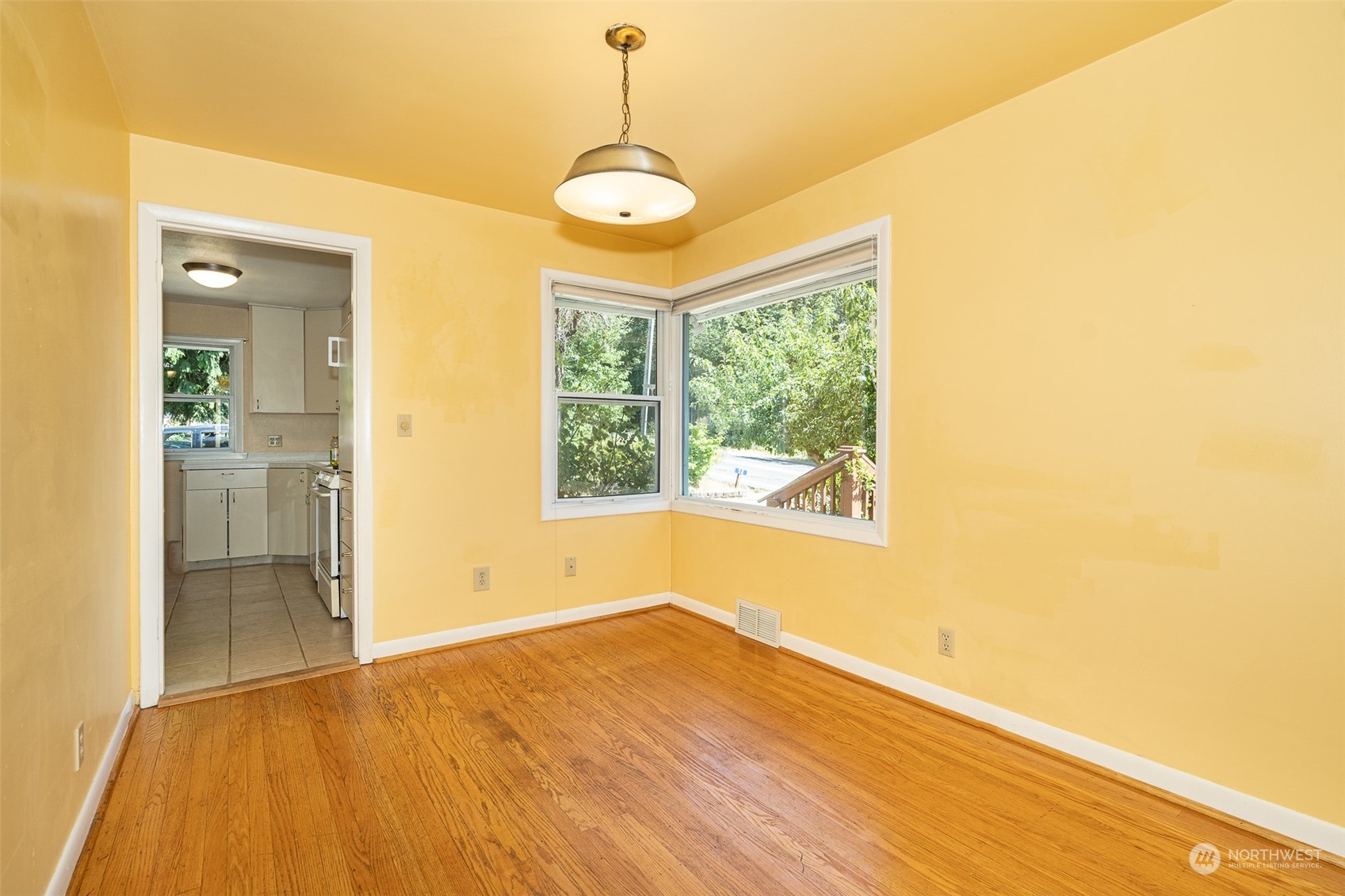 50 Northeast Riddell Road Bremerton, WA 98311 - Photo 23 of 40 Gallery Image 23