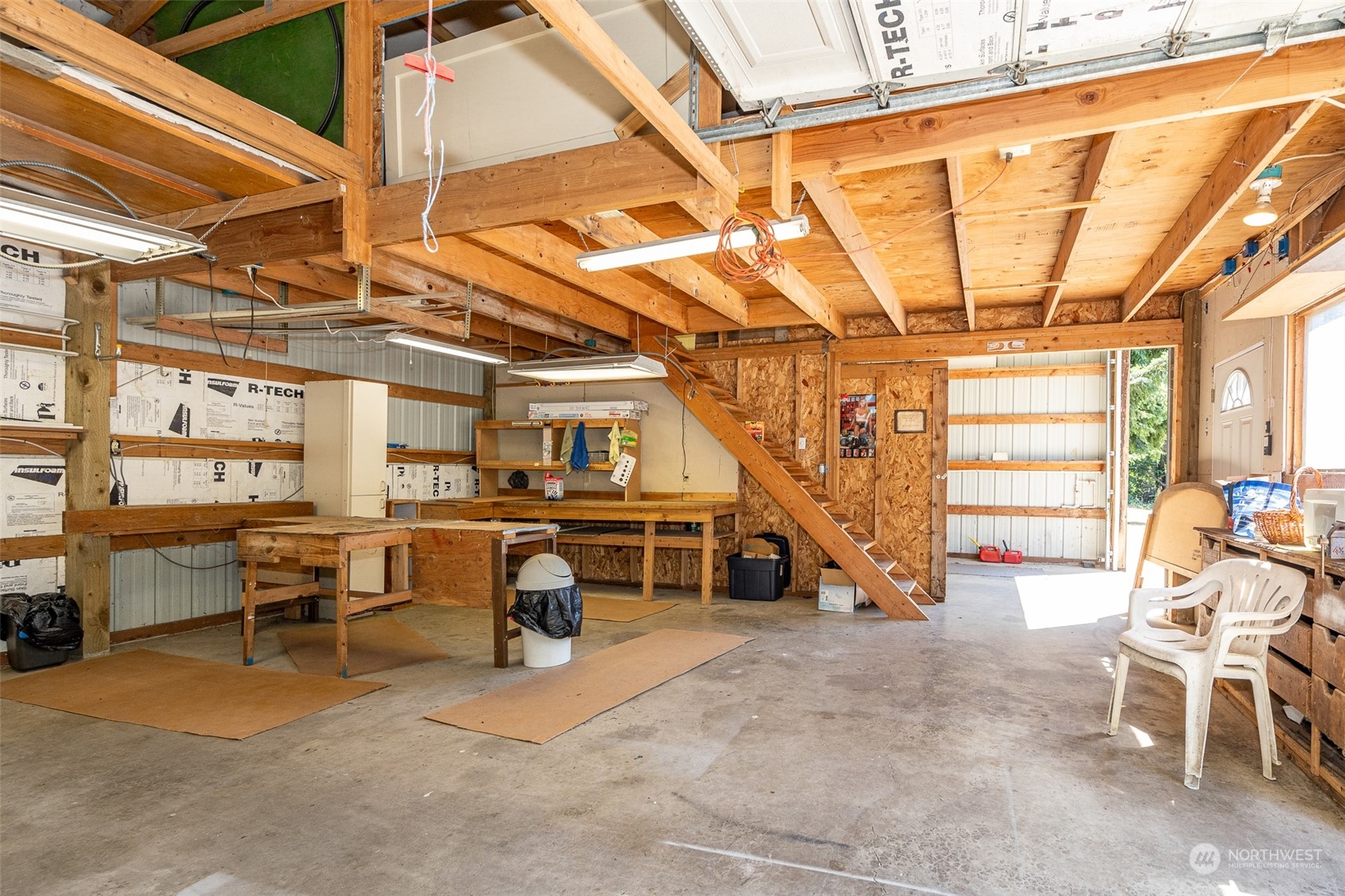 50 Northeast Riddell Road Bremerton, WA 98311 - Photo 5 of 40 Gallery Image 5
