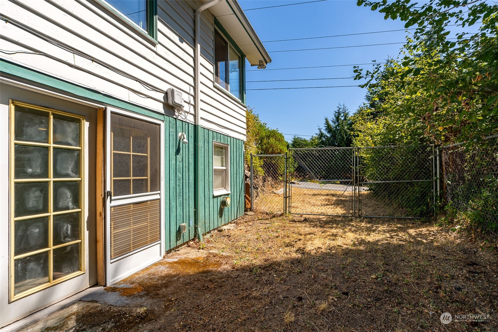 50 Northeast Riddell Road Bremerton, WA 98311 - Photo 10 of 40 Gallery Image 10