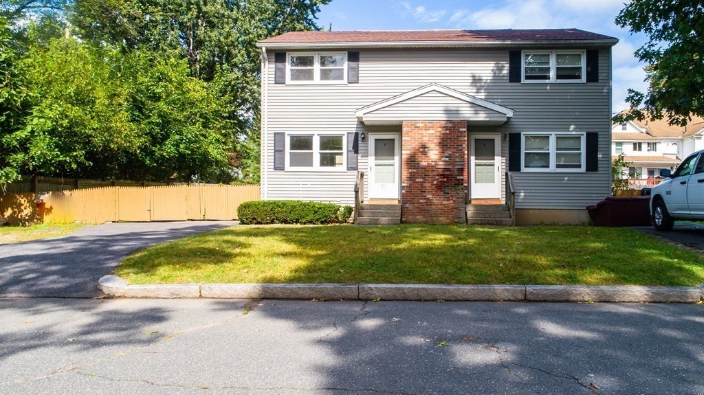 64-66 Moulton Street Springfield, MA 01118 - Photo 3 of 26 Gallery Image 3