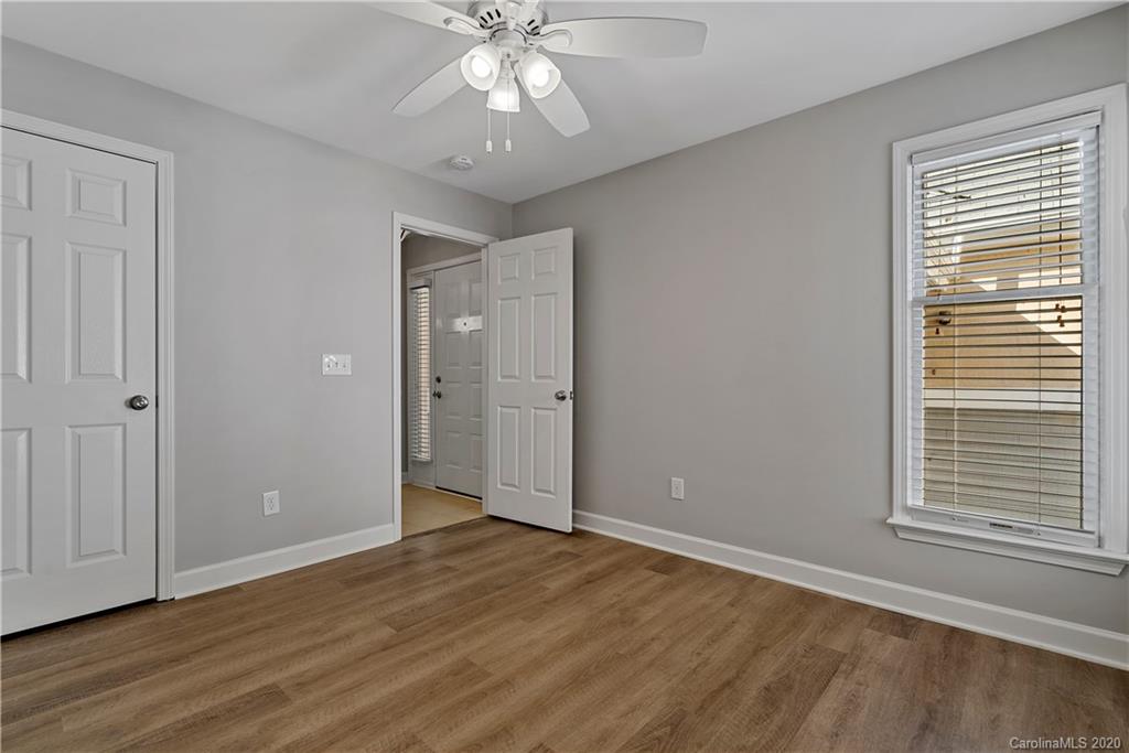 308 Queens Road, Unit 27 Charlotte, NC 28204 - Photo 25 of 35 Gallery Image 25