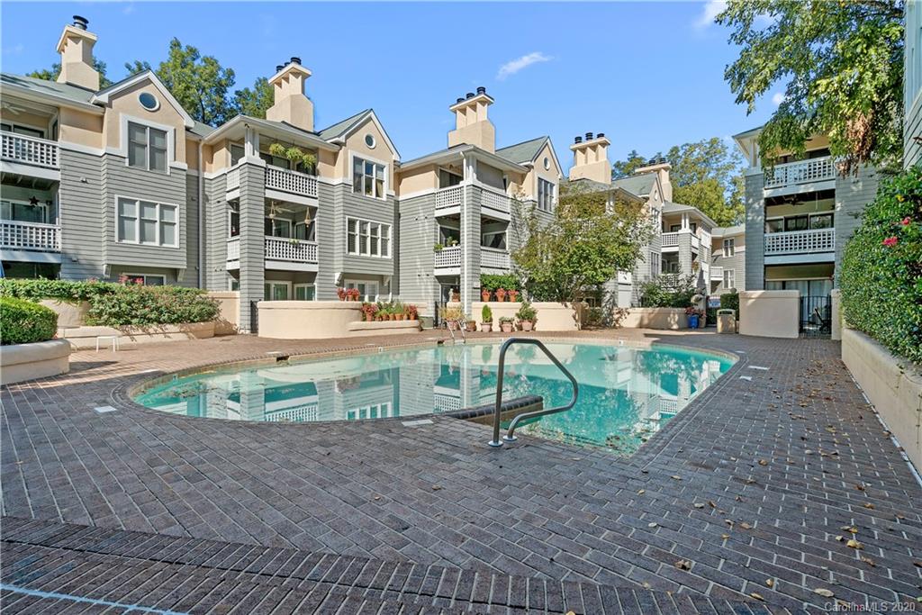 308 Queens Road, Unit 27 Charlotte, NC 28204 - Photo 32 of 35 Gallery Image 32
