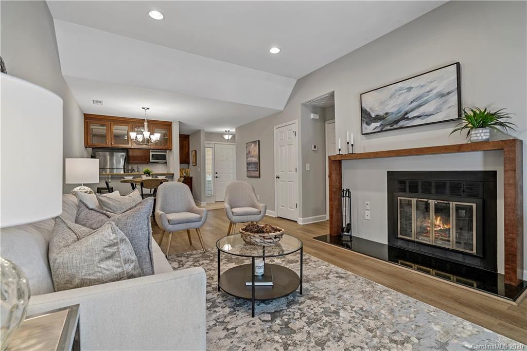 308 Queens Road, Unit 27 Charlotte, NC 28204 - Photo 6 of 35 Gallery Image 6