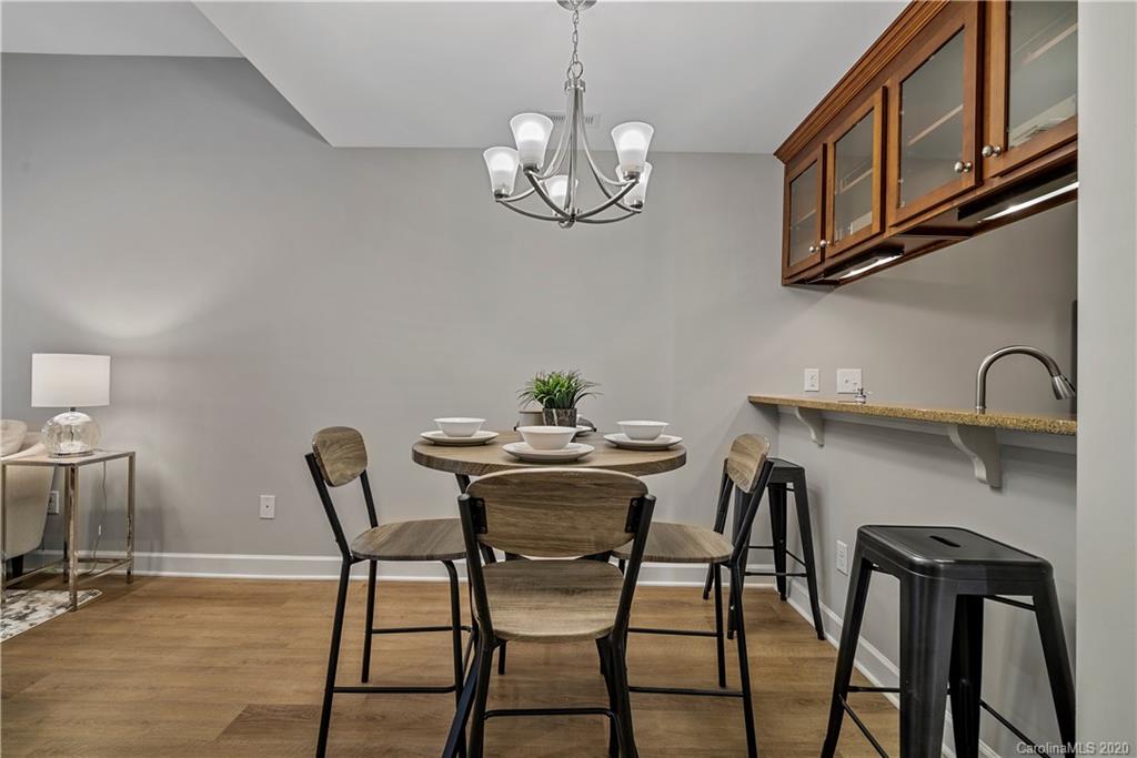 308 Queens Road, Unit 27 Charlotte, NC 28204 - Photo 9 of 35 Gallery Image 9
