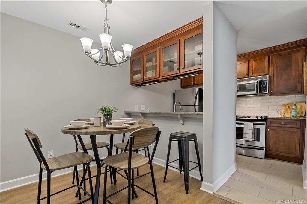 308 Queens Road, Unit 27 Charlotte, NC 28204 - Photo 10 of 35 Gallery Image 10