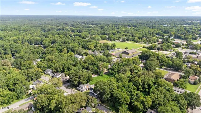 a view of utility room