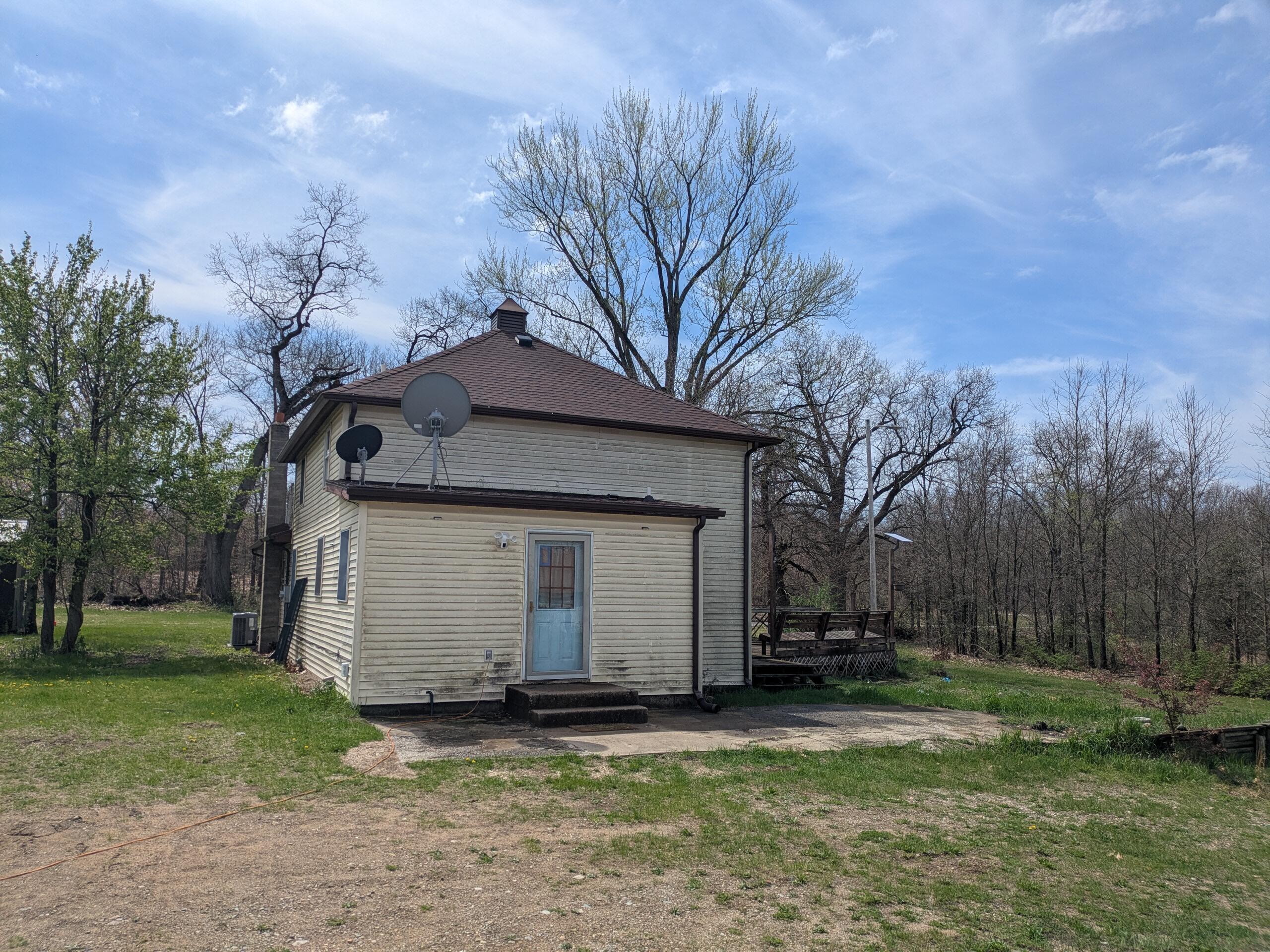 9320 East Division Road Knox, IN 46534 - Photo 26 of 71 2560x1920