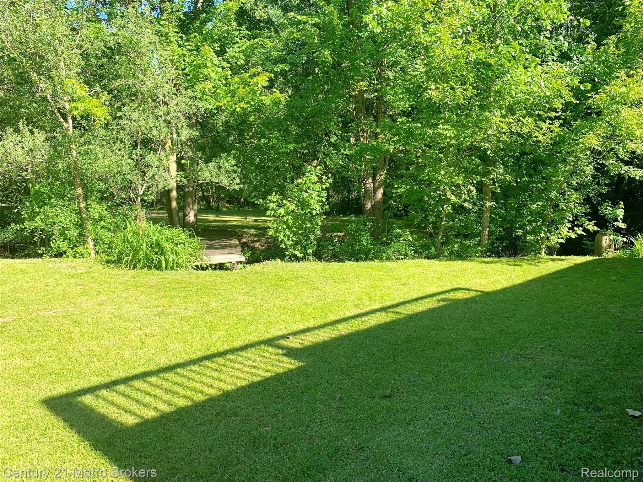 8540 Morrish Road Flushing, MI 48433 - Photo 25 of 31 IMG_5842.jpg