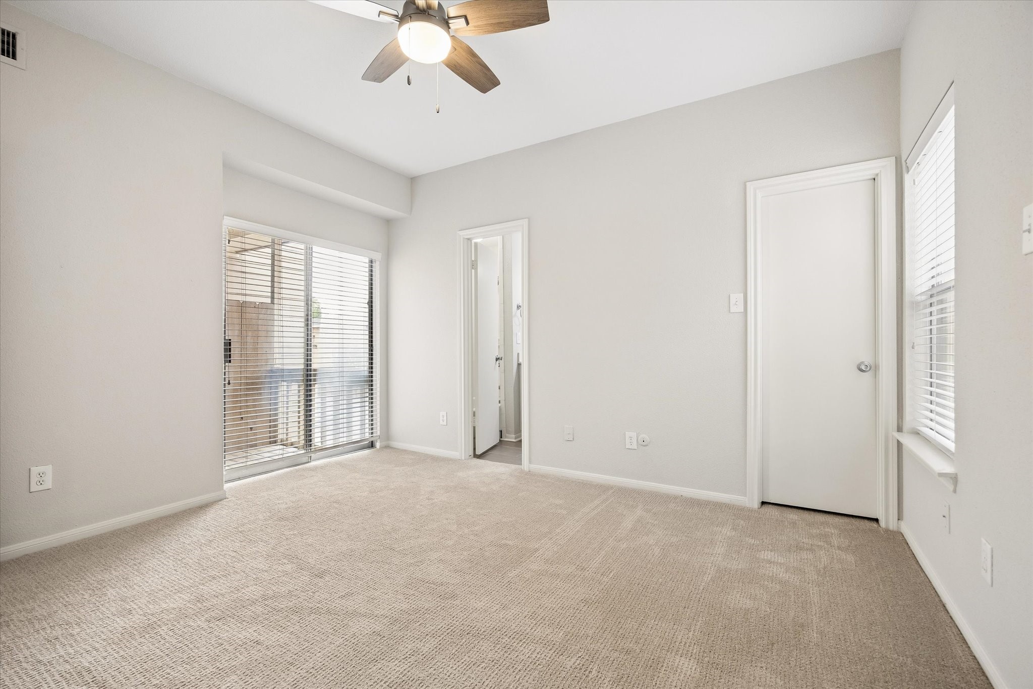 718 Bering Drive, Unit B Houston, TX 77057 - Photo 14 of 25