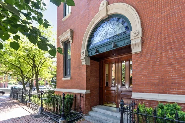 $5,570 | 130 Appleton Street, Unit 2C, Boston, MA 02116